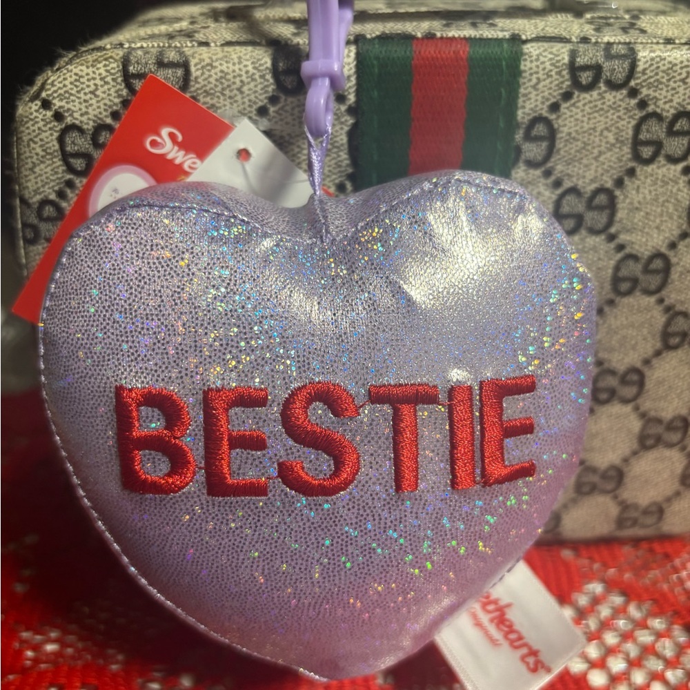 Purple Heart Shaped Bestie Keychain - Picture 3 of 3